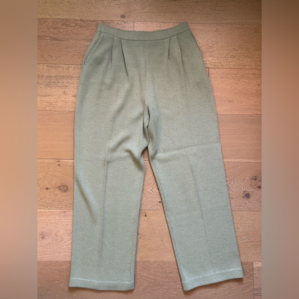 St. John Knits Collection Green Trousers